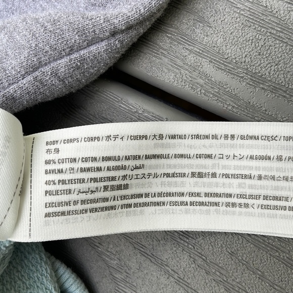 Hollister Cropped Sweatshirt, Women Small - Picture 7 of 8